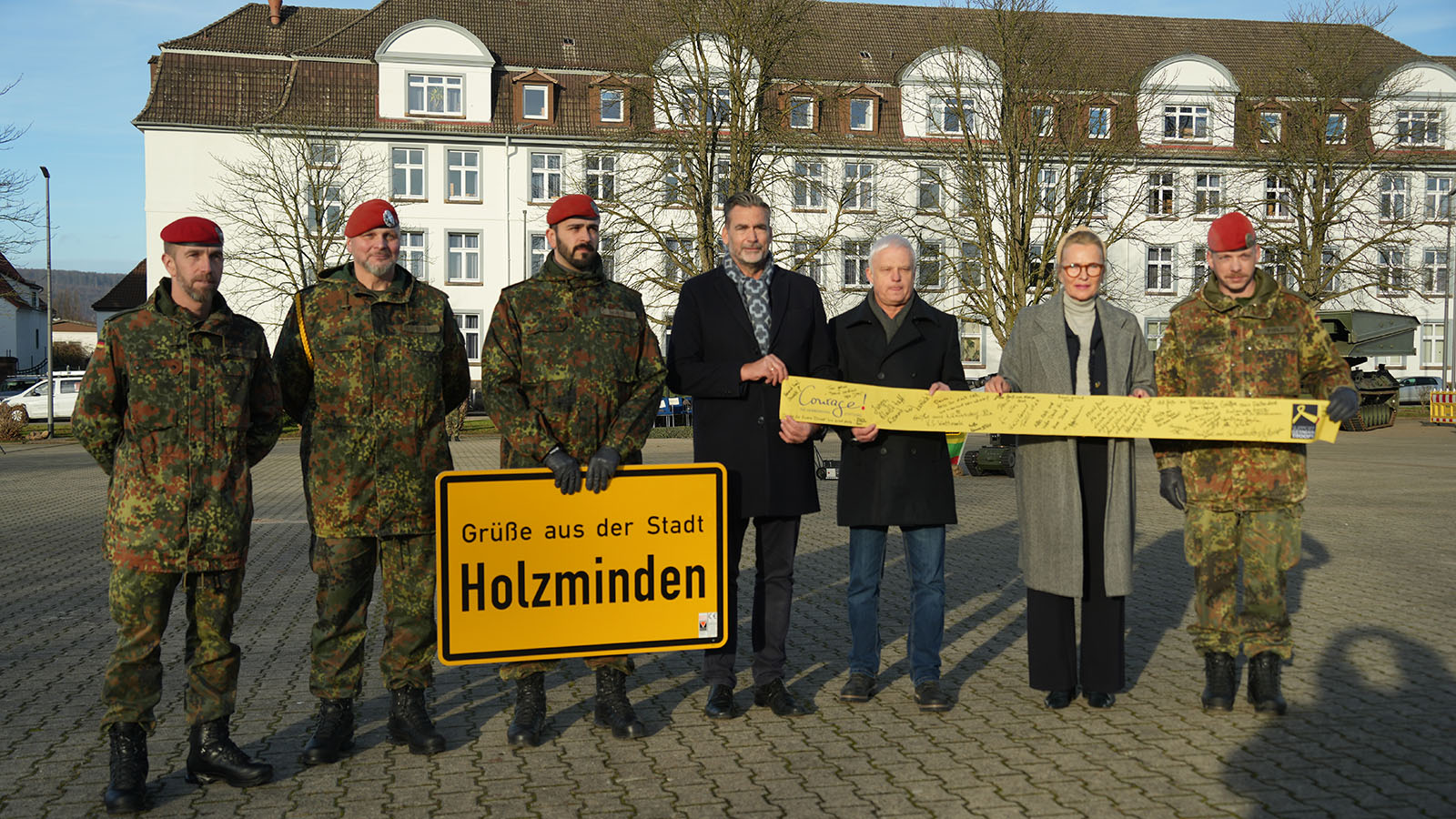 Appell in Holzminden: PzPiBtl 1 verabschiedet 70 Soldaten nach Litauen