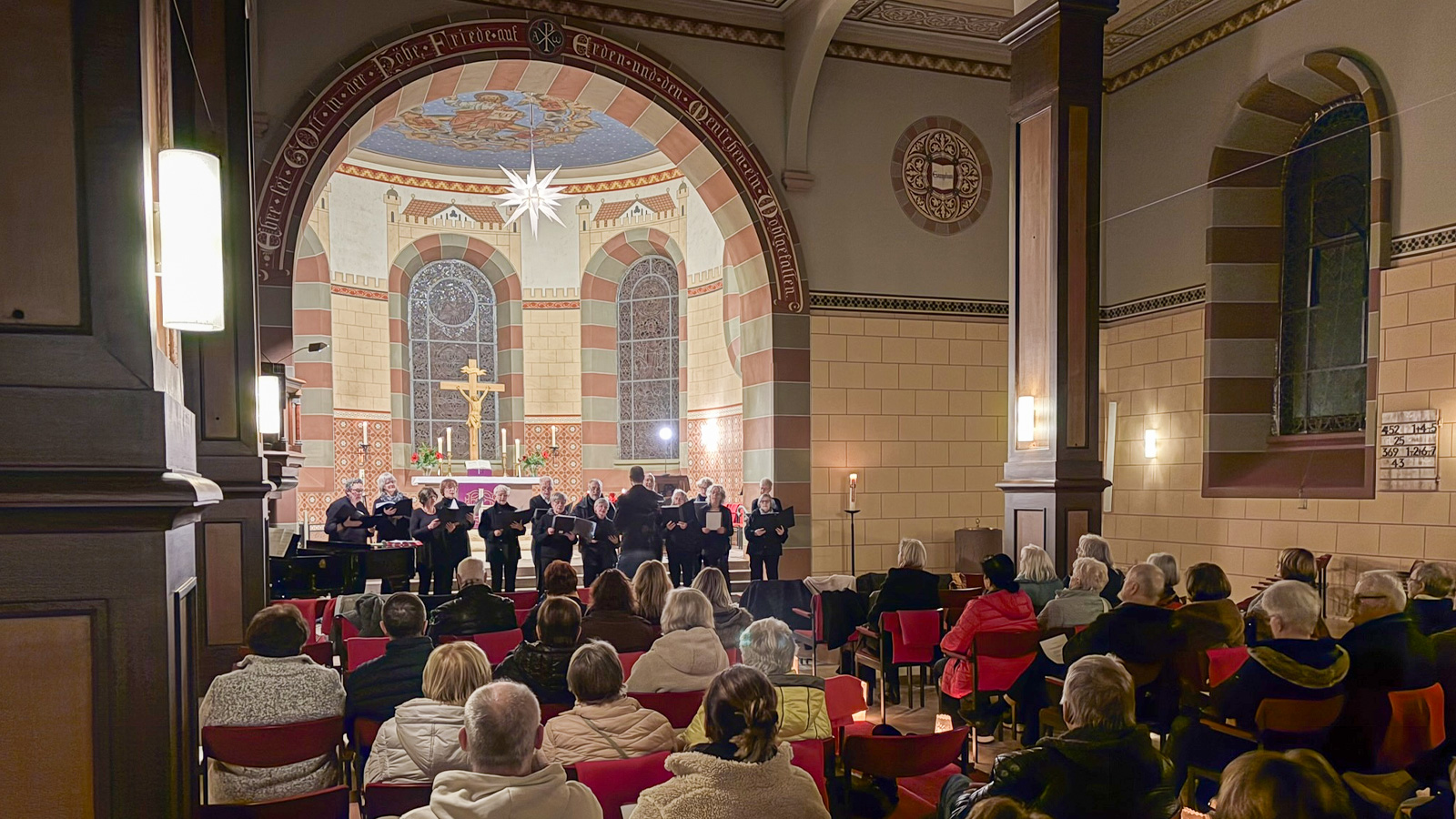 Adventszauber in der St.-Dionys-Kirche: Chorkonzert begeistert mit traditionellen und modernen Klängen