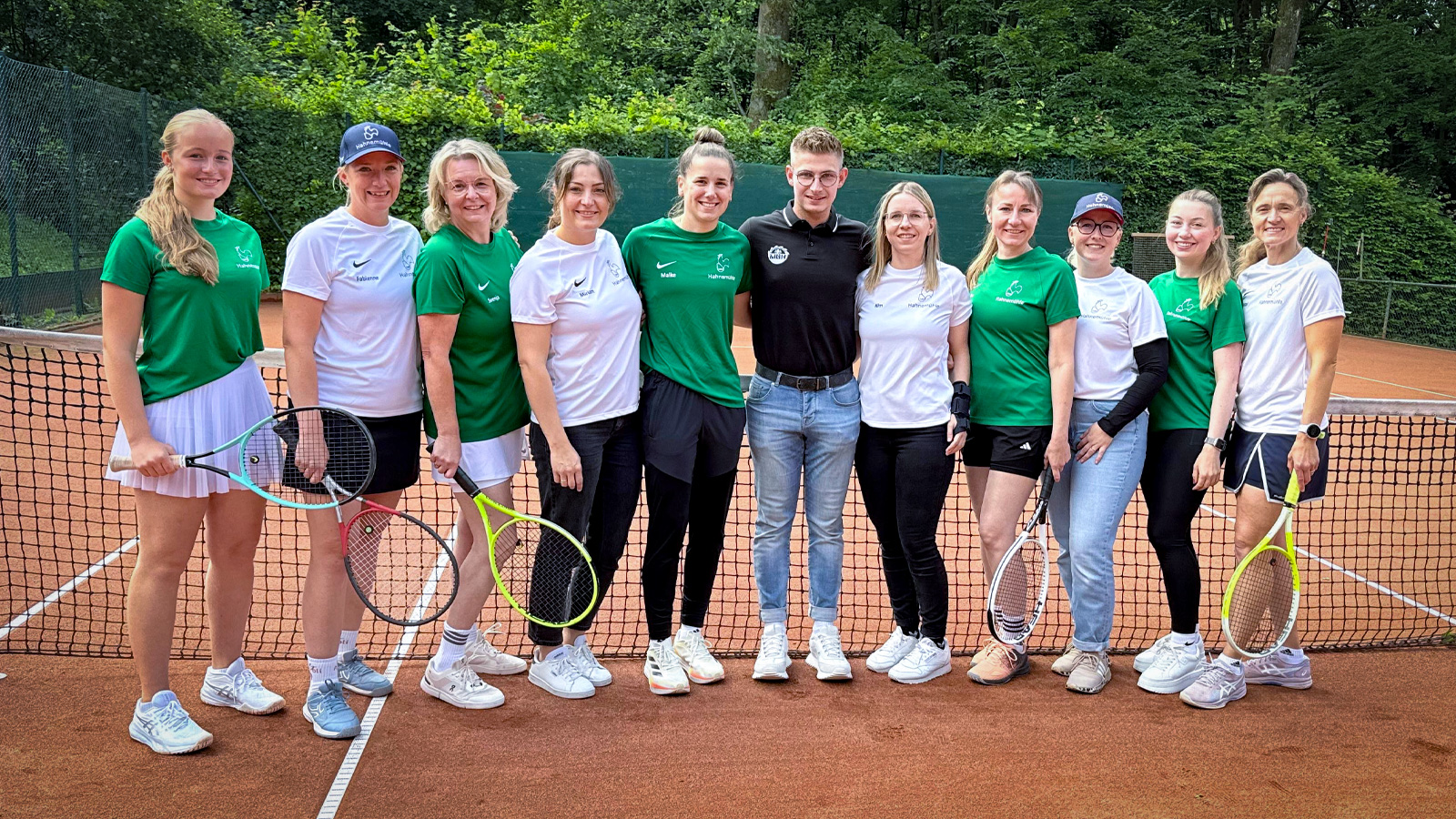 TC Stadtoldendorf: Neu gegründete Damenmannschaft feiert bei Heimpremiere verdienten 4:2-Erfolg