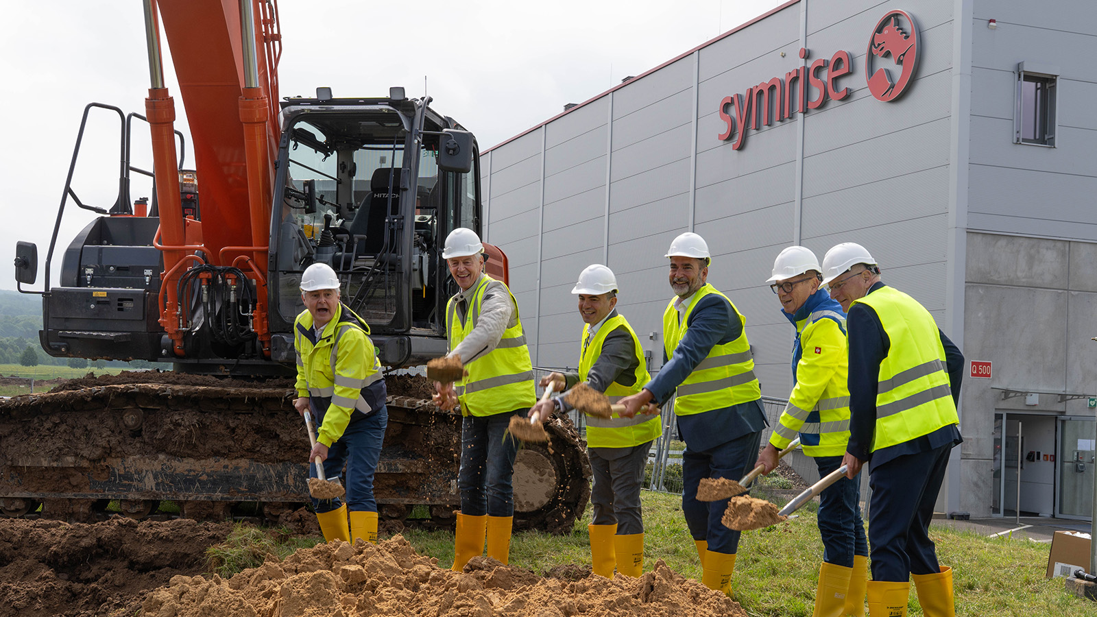 Spatenstich mit Zukunftskraft: Symrise baut Logistik am Standort Holzminden aus