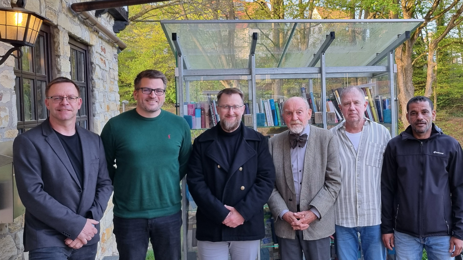 Förderverein Glasforum Grünenplan wählt neuen Vorstand und plant Glasfusing-Studio