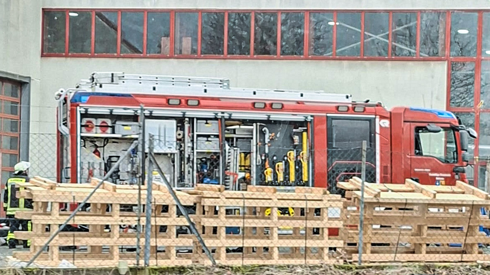 Feuerwehreinsatz in Lauenförde wegen eines „Industriebrandes“ in der Sohnreystraße