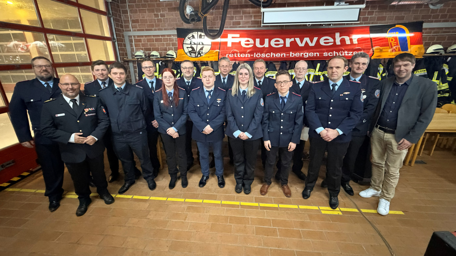 Rund 100 Einsätze, neue Fahrzeuge und große Pläne: Feuerwehr Bodenwerder zieht starke Jahresbilanz